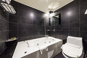 Nox Boutique Hotel