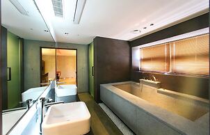 Nox Boutique Hotel
