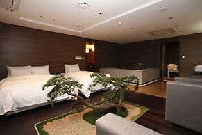 Nox Boutique Hotel