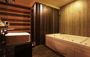 Nox Boutique Hotel