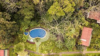 Catarata Eco-Lodge