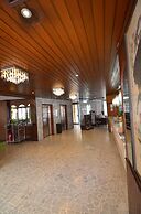 Oriental Hotel