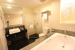 Harmoni One Convention Hotel & Service Apartments
