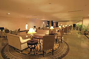 Harmoni One Convention Hotel & Service Apartments