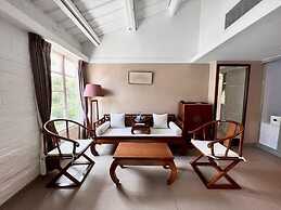 Jao Tsung-I Academy, Heritage Lodge