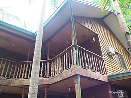 La Salangane Caalan Beach Villa