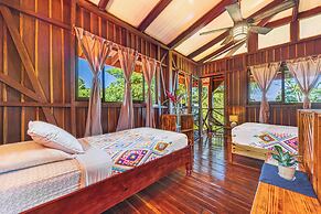 Hotel Las Caletas Lodge