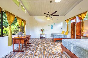 Hotel Las Caletas Lodge