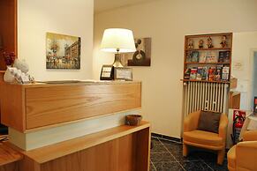 Hotel Moon