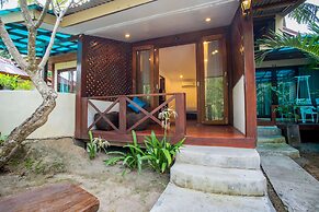 B52 Beach Resort