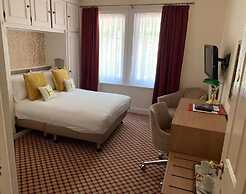 Haley's Hotel