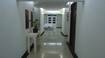 De la Plaza Hotel