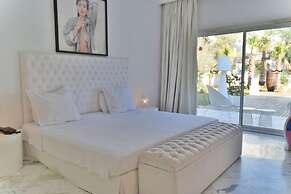 OCEANA HOTEL & SPA