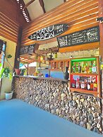 Novie's Tourist Inn
