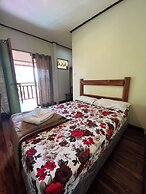 Novie's Tourist Inn
