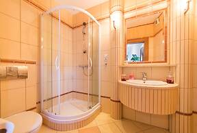 Motelik Mister