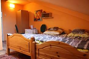 Motelik Mister