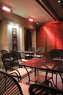 K Suites Hotel