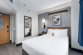 Hotel Willo (formerly YWCA Hotel Vancouver)