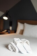 Hotel Willo (formerly YWCA Hotel Vancouver)