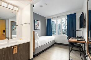 Hotel Willo (formerly YWCA Hotel Vancouver)