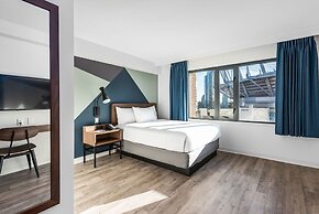 Hotel Willo (formerly YWCA Hotel Vancouver)
