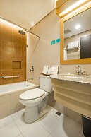 Microtel by Wyndham South Forbes near Nuvali