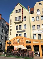 Hotel Podzamcze