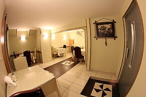 Paradise Hotel