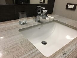 Sunny Bay Suites