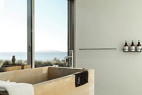 Avalon Coastal Retreat