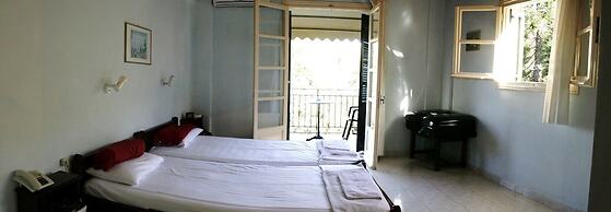 Apraos Bay Hotel