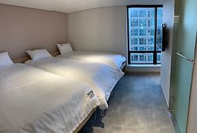KSTAR Metro Hotel