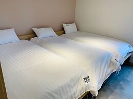KSTAR Metro Hotel