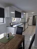Airlie Apartments