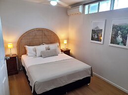 Airlie Apartments