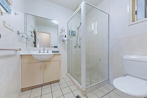 Airlie Apartments