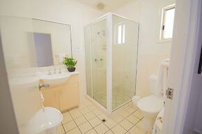 Airlie Apartments