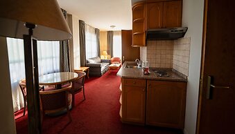 Kindi Hotel