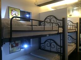 At Phangan Hostel