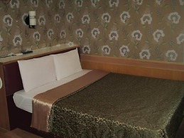 One Plus One Hotel