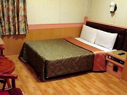 One Plus One Hotel