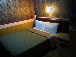 One Plus One Hotel