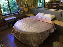 One Plus One Hotel