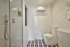 Barrakka Suites