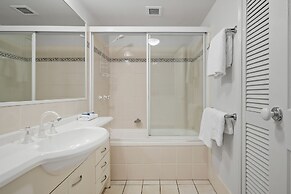 Bella Mare Beachside Apartments