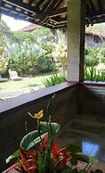 Puri Padi Hotel