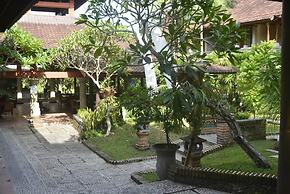 Puri Padi Hotel