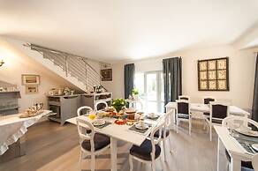 Country Lodge