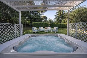 Country Lodge